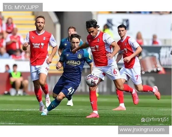 英冠焦点战哈德斯迎战雷丁争夺关键三分全力以赴展现实力